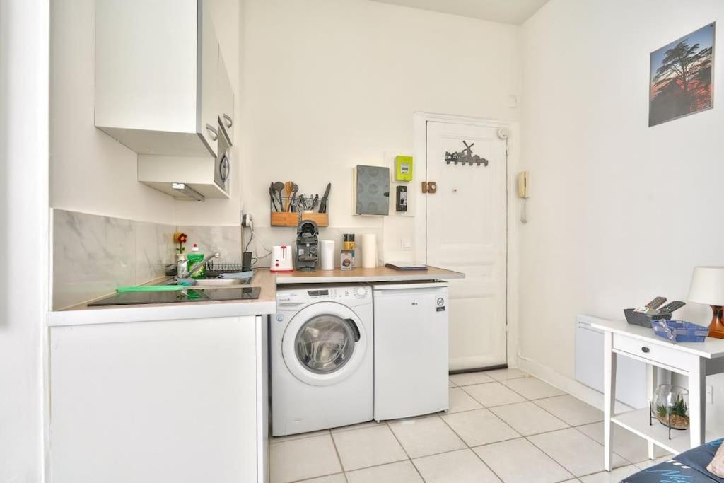 Magnificent Studio Near Paris Clichy Luaran gambar